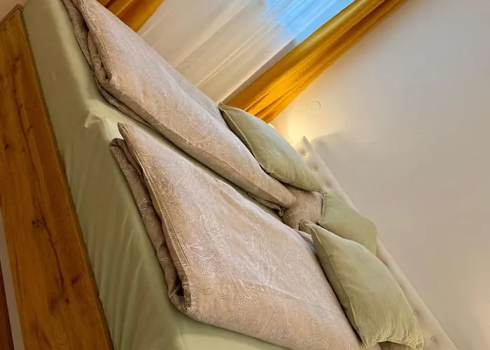 Gartenwohnung By Interhome Pörtschach am Wörthersee