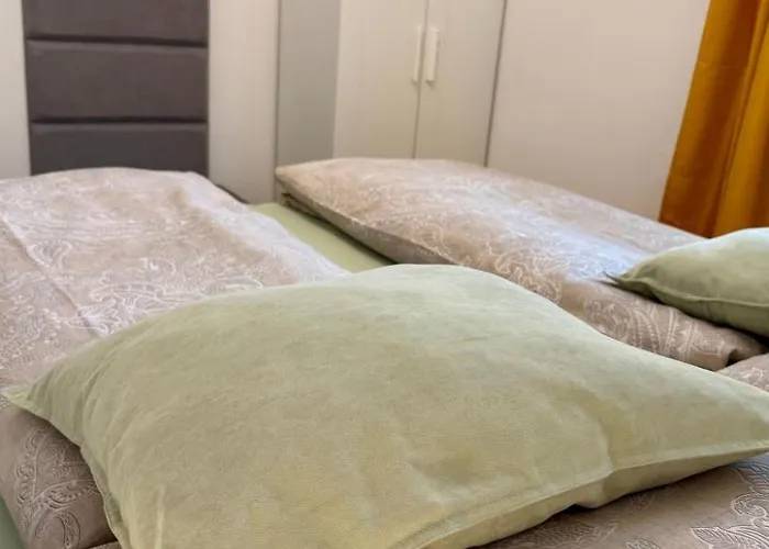 Gartenwohnung By Interhome